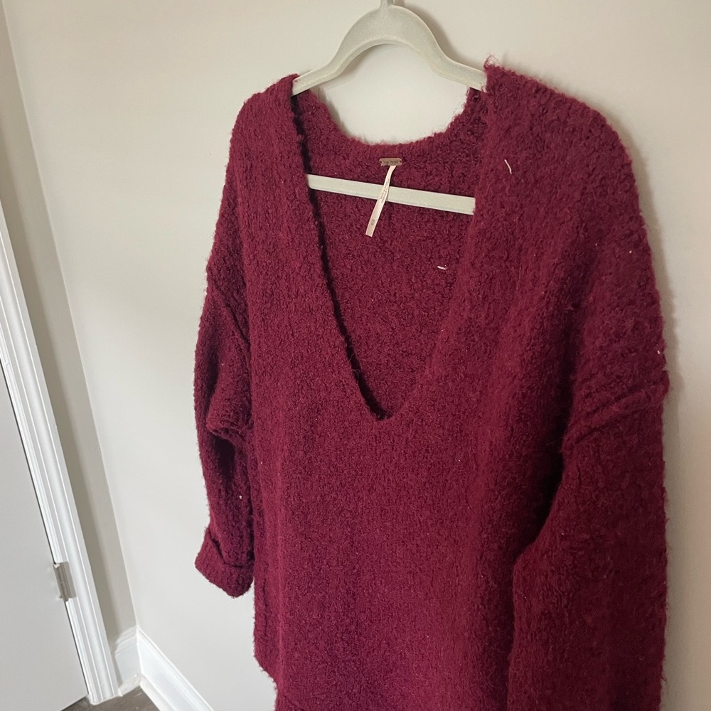 Garnet deep V back sweater